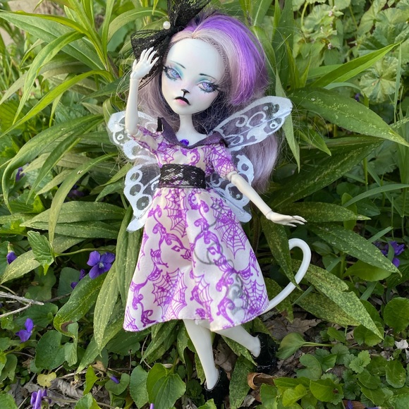 Catrine DeMew Monsterhigh doll custom OOAK - Picture 2 of 7